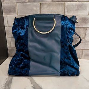 NWT Francesca’s Accessories Crushed Velvet - Blue